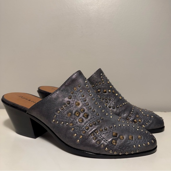 FRYE AND CO. Shoes - Frye & Co. Phoenix Leather Studded Heeled Mule Womens Size 9.5 Gold Grunge West